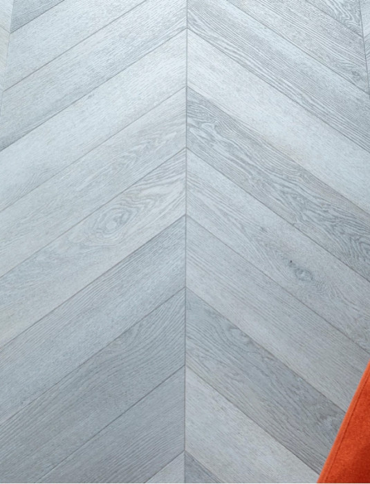 Виниловый ламинат Vinilam Паркет Шеврон Легран RI444515CL4