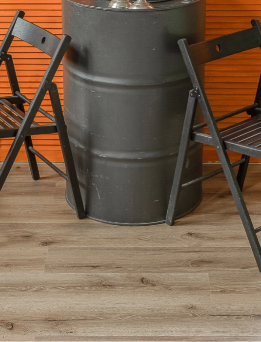 Виниловый ламинат Vinilam Дуб Дамп 8838