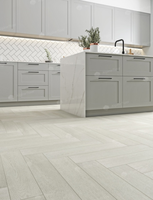 SPC-плитка Alpine Floor PARQUET LIGHT ЗИМНИЙ ЛЕС ЕСО 13-6
